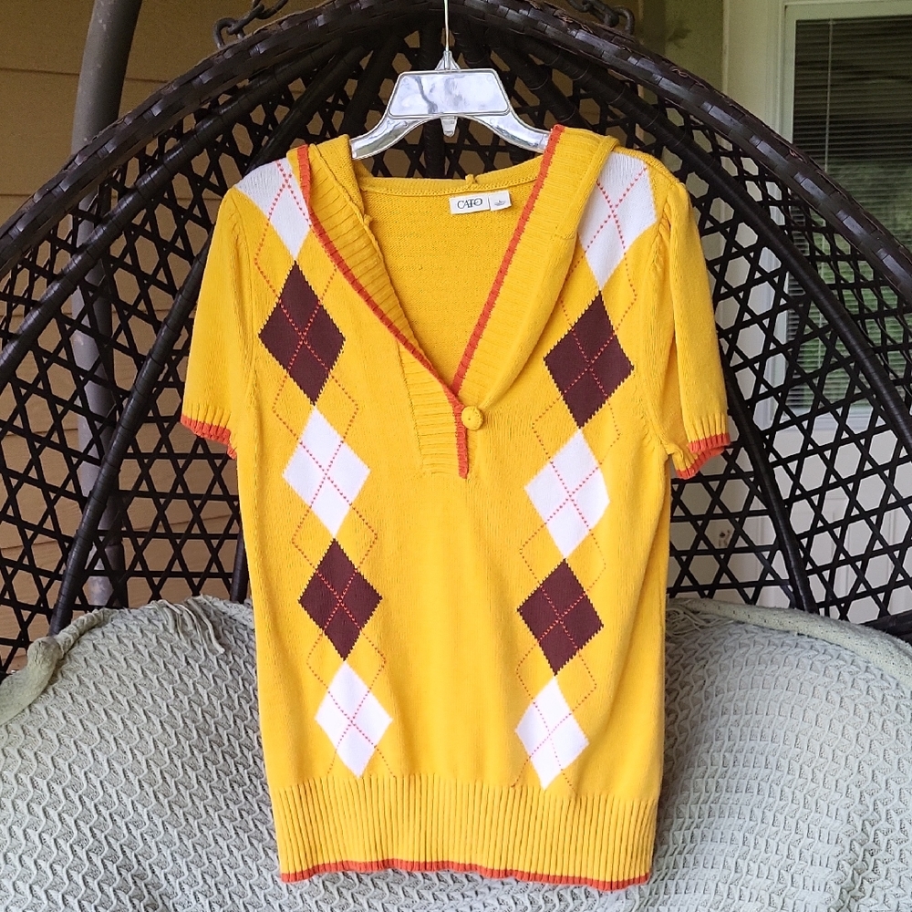 Short Sleeved Hooded Argyle Sweater